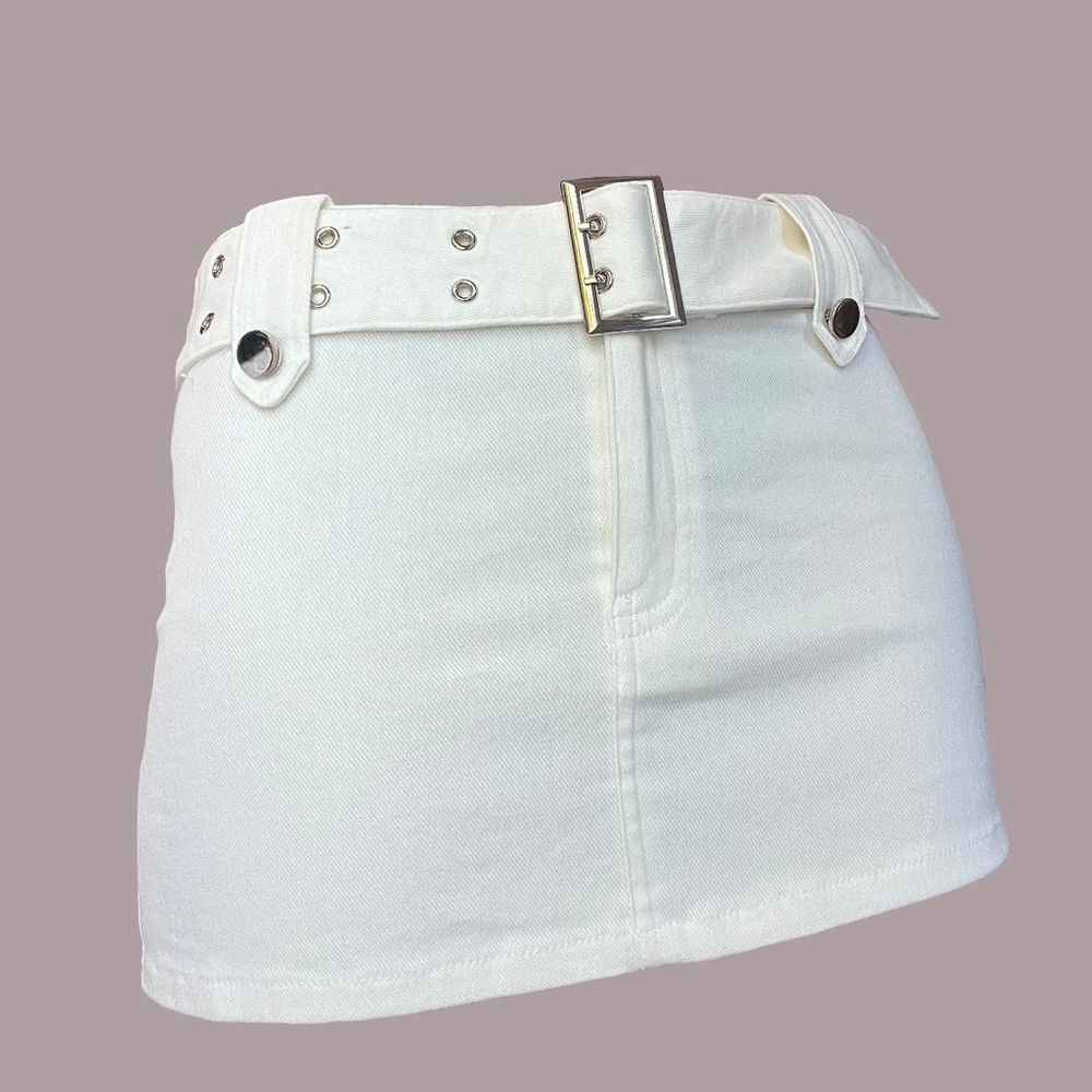 White belted micro mini skirt